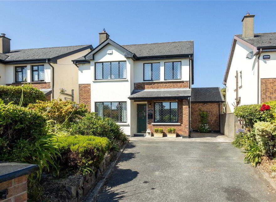 Shanooan, 2 Burnaby Manor, Hillside Road, Greystones, A63YP52 photo