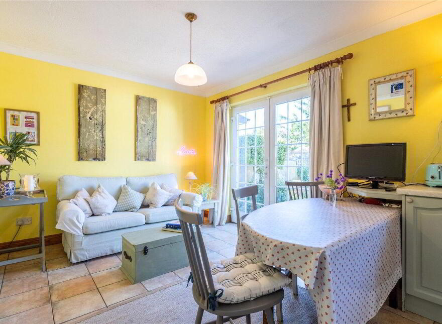 Shanooan, 2 Burnaby Manor, Hillside Road, Greystones, A63YP52