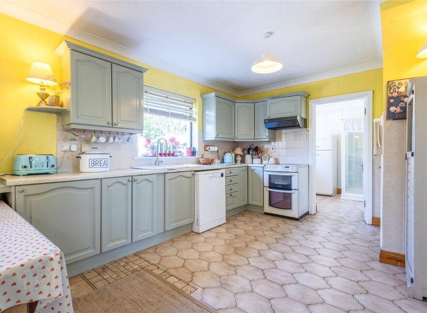 Shanooan, 2 Burnaby Manor, Hillside Road, Greystones, A63YP52