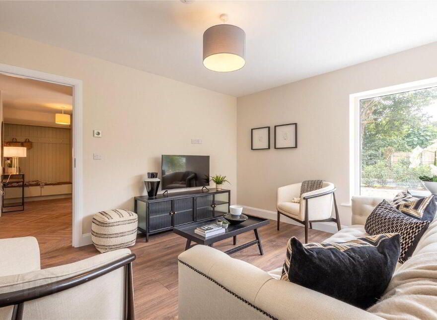 4 Chestnut Grove, Sea Road, Kilcoole
