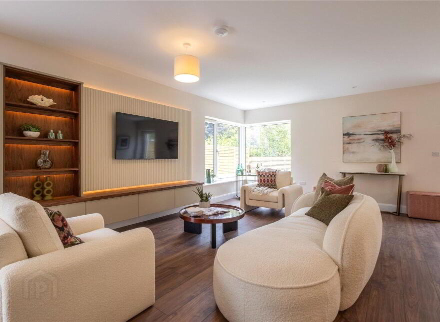 4 Chestnut Grove, Sea Road, Kilcoole