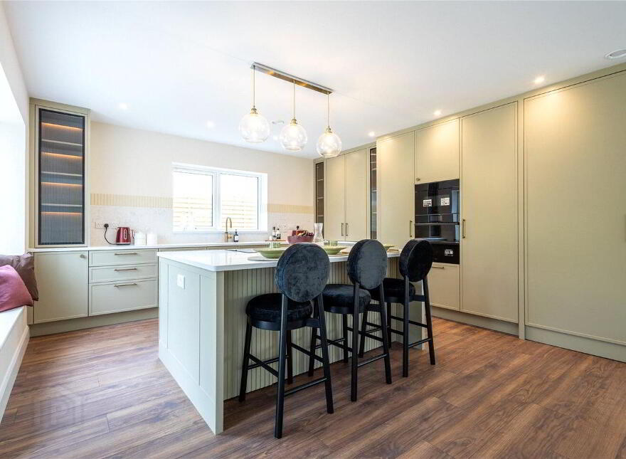 4 Chestnut Grove, Sea Road, Kilcoole
