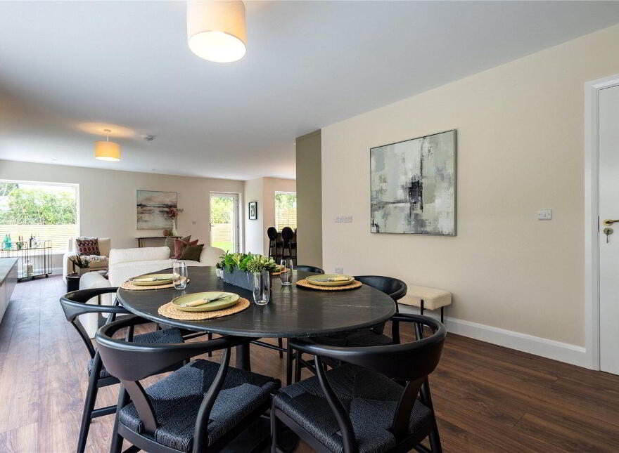 4 Chestnut Grove, Sea Road, Kilcoole