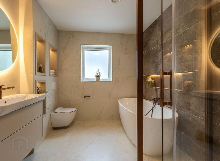 4 Chestnut Grove, Sea Road, Kilcoole