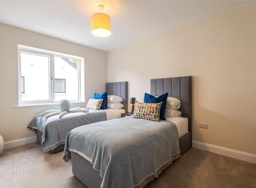 4 Chestnut Grove, Sea Road, Kilcoole