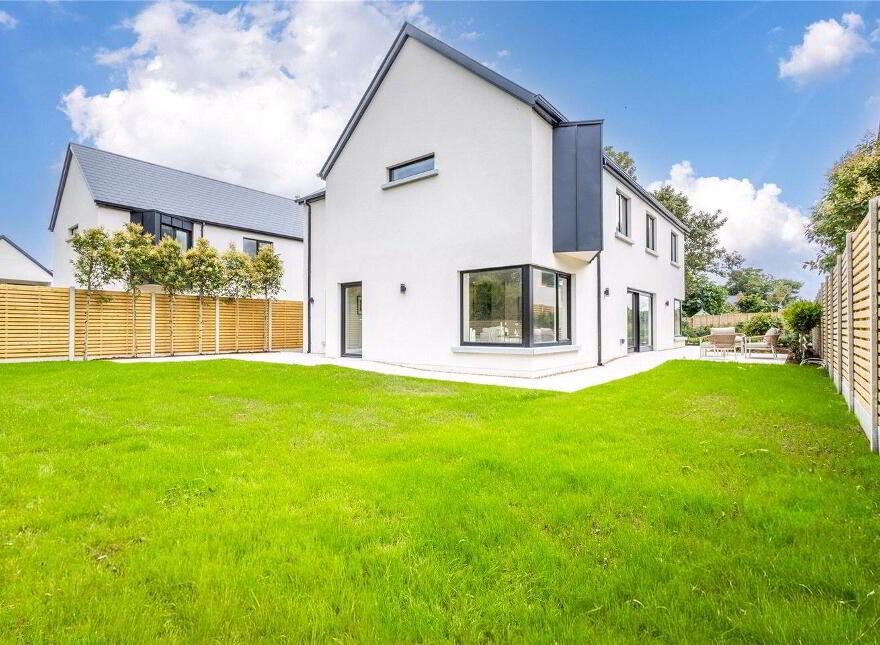 4 Chestnut Grove, Sea Road, Kilcoole