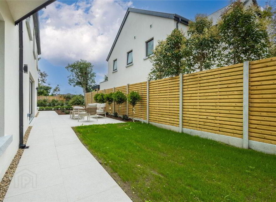 4 Chestnut Grove, Sea Road, Kilcoole