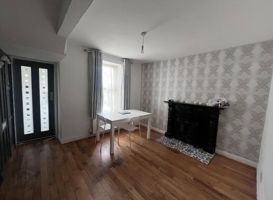 STUDENT ACCOMMODATION, 7 Upper Bennett Street, Derry/Londonderry, BT48 6TL