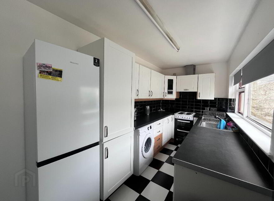 STUDENT ACCOMMODATION, 7 Upper Bennett Street, Derry/Londonderry, BT48 6TL