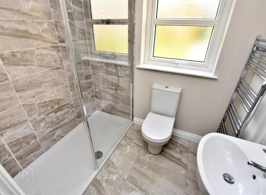 Apt 2, 12B Highgrove Meadows, Belfast, BT13 3FX