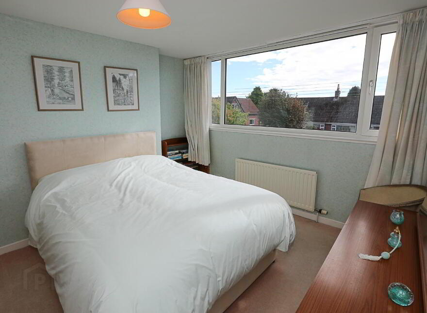 12 Rathmore Crescent, Bangor, BT19 1DG