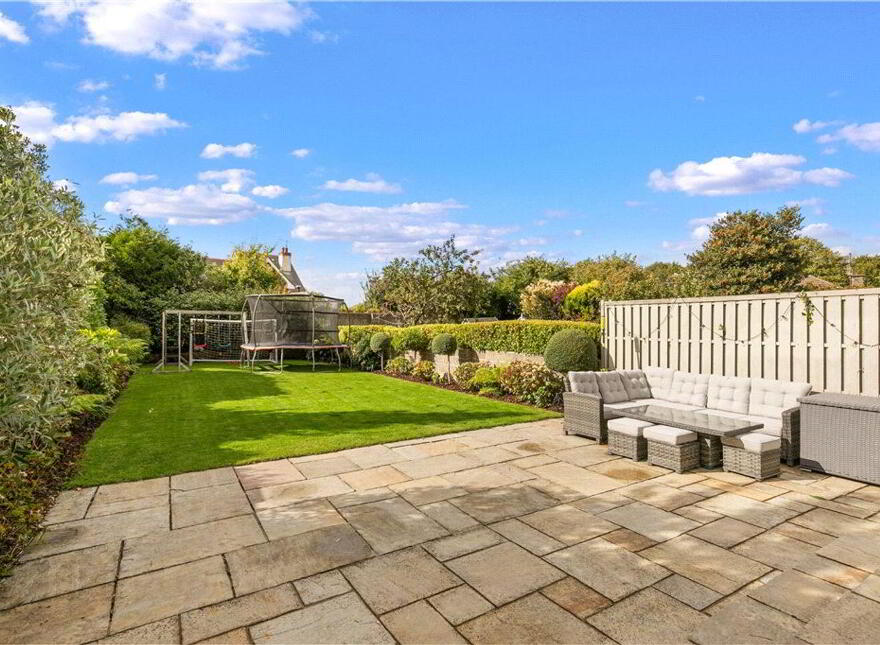 Dunloe, 16 Killiney Grove, Dalkey, A96H027