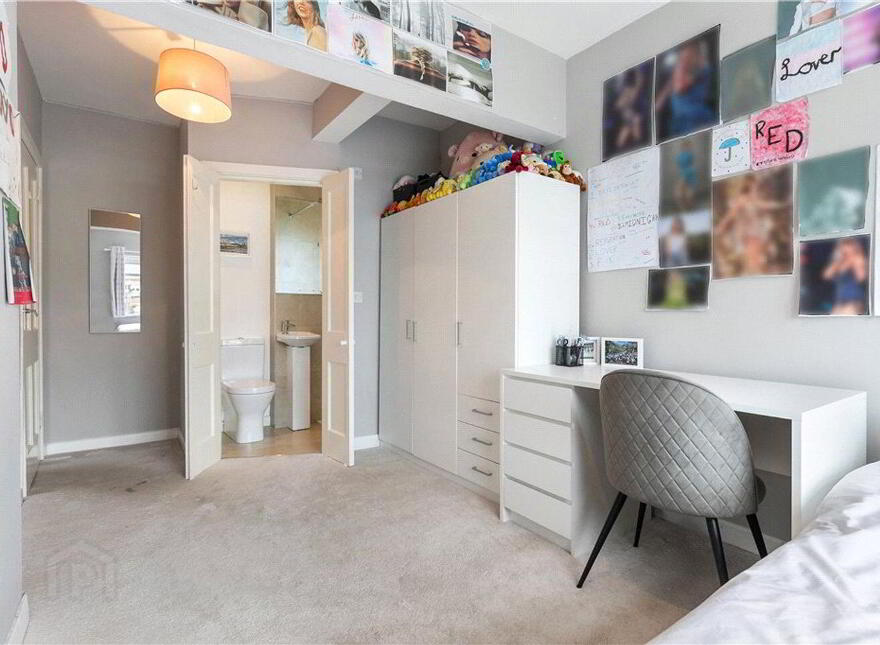 Dunloe, 16 Killiney Grove, Dalkey, A96H027