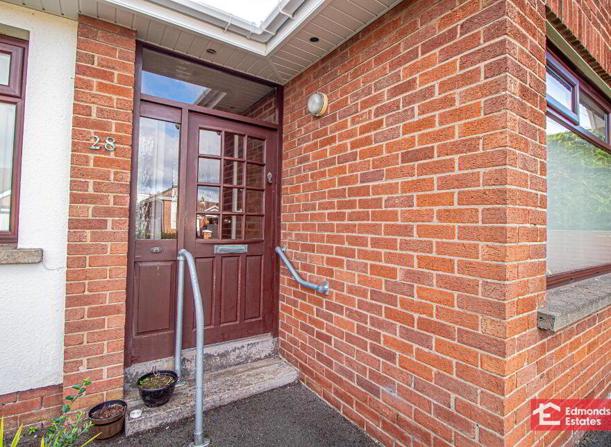 28 Woodford Park, Newtownabbey, BT36 6TJ