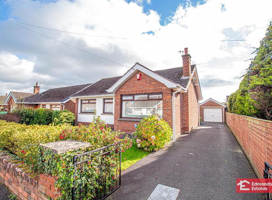 28 Woodford Park, Newtownabbey, BT36 6TJ