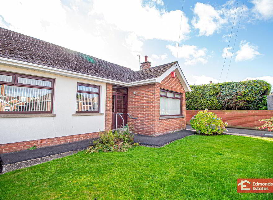 28 Woodford Park, Newtownabbey, BT36 6TJ