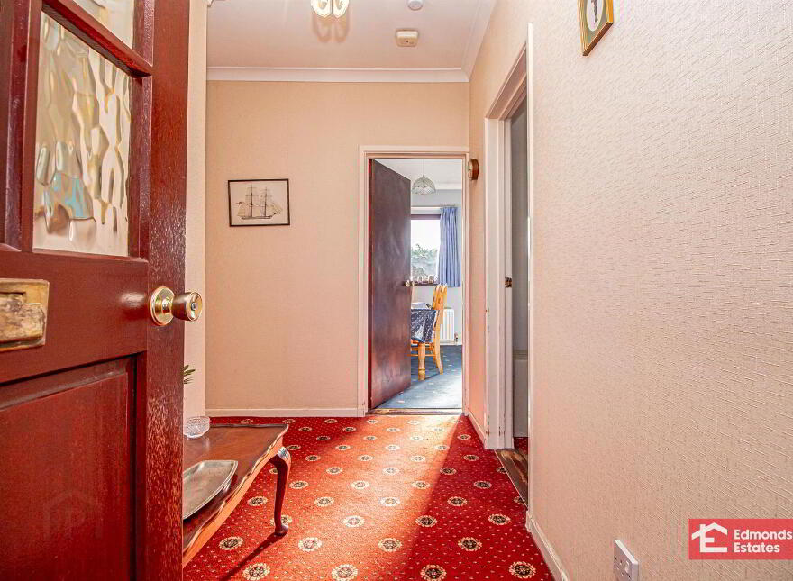 28 Woodford Park, Newtownabbey, BT36 6TJ