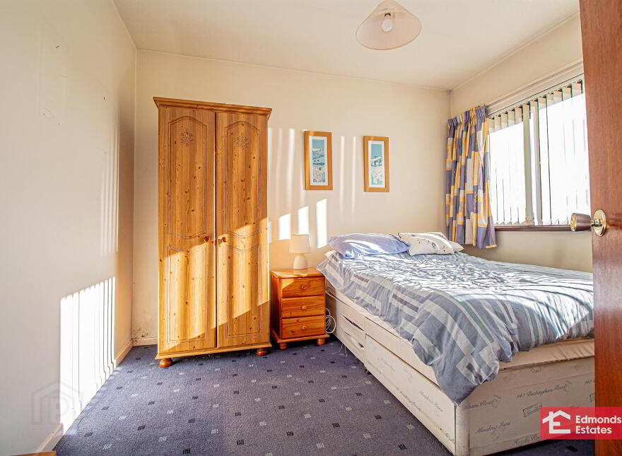 28 Woodford Park, Newtownabbey, BT36 6TJ