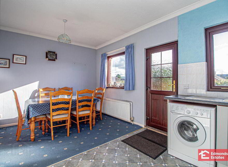 28 Woodford Park, Newtownabbey, BT36 6TJ