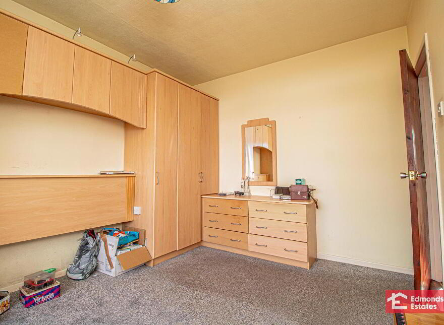 28 Woodford Park, Newtownabbey, BT36 6TJ