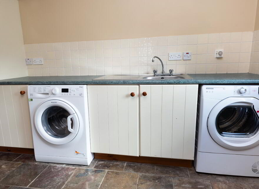 Stunning 3 Bedroom Detached House, Tullybeg, Church Hill, F92FY02
