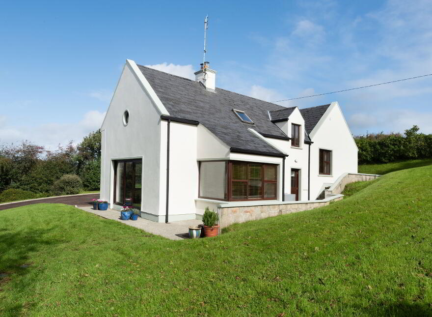 Stunning 3 Bedroom Detached House, Tullybeg, Church Hill, F92FY02