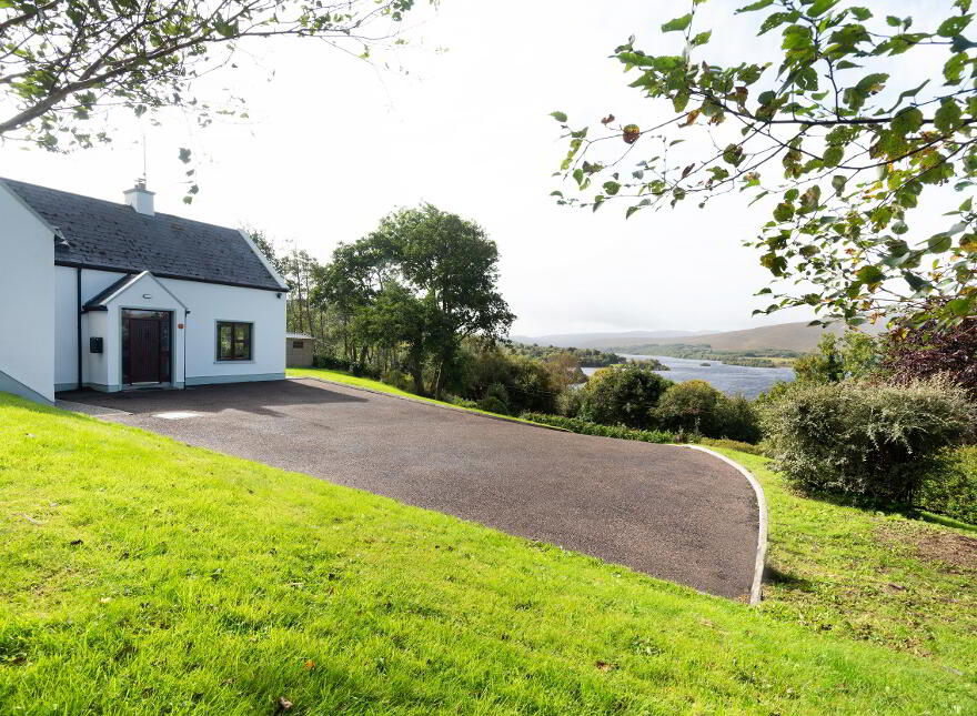 Stunning 3 Bedroom Detached House, Tullybeg, Church Hill, F92FY02
