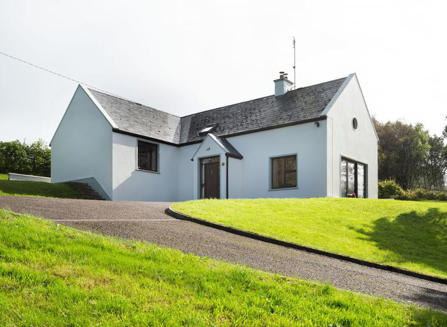 Stunning 3 Bedroom Detached House, Tullybeg, Church Hill, F92FY02