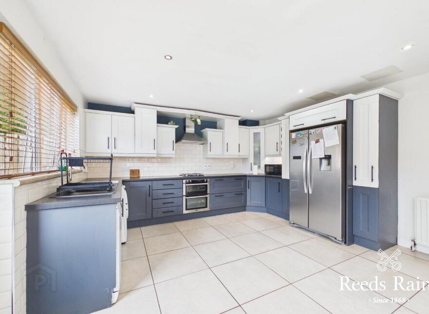 33 Causeway Meadows, Lisburn, BT28 2GD