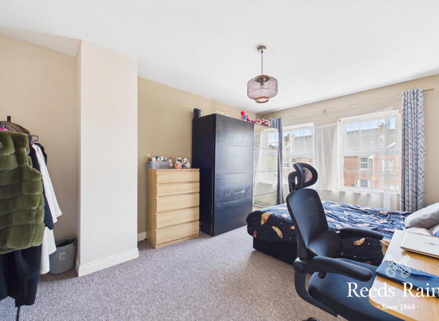 33 Causeway Meadows, Lisburn, BT28 2GD