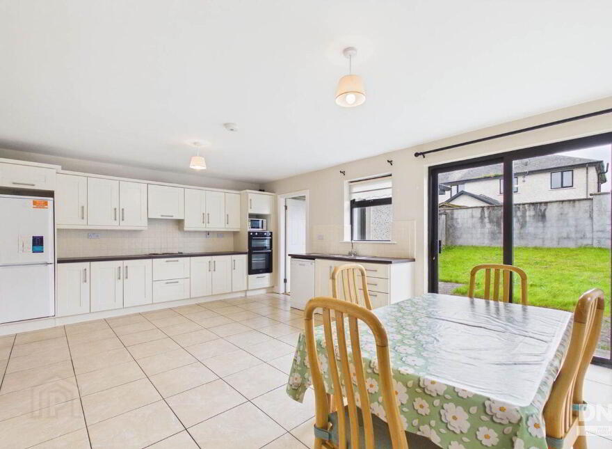 29 Beechlawn Heights, Ballinasloe, H53PY57