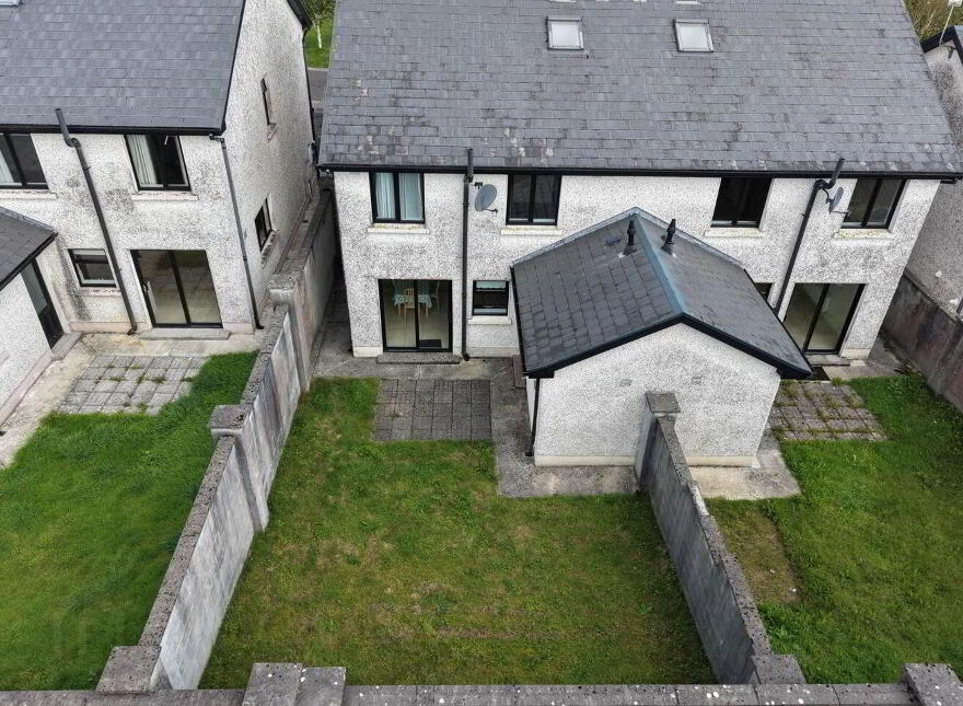 29 Beechlawn Heights, Ballinasloe, H53PY57