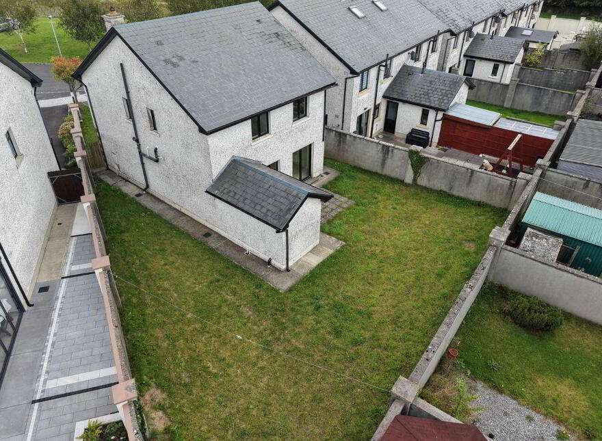 32 Beechlawn Heights, Ballinasloe, H53KN61
