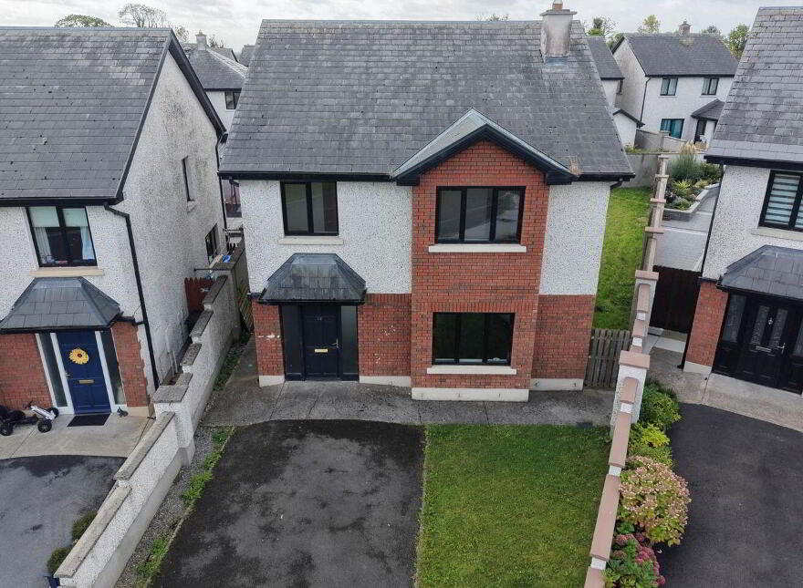 32 Beechlawn Heights, Ballinasloe, H53KN61
