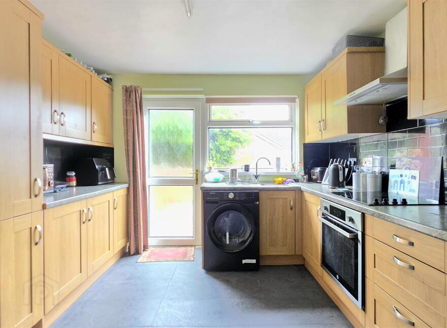 12 Marlborough Close, Carrickfergus, BT38 7RY