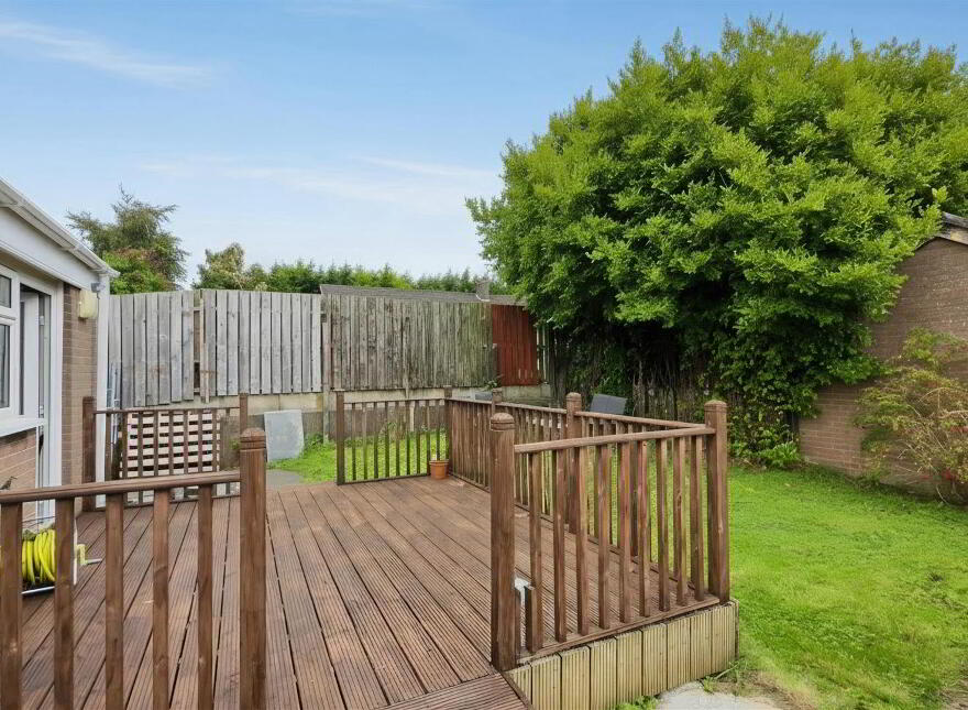 12 Marlborough Close, Carrickfergus, BT38 7RY