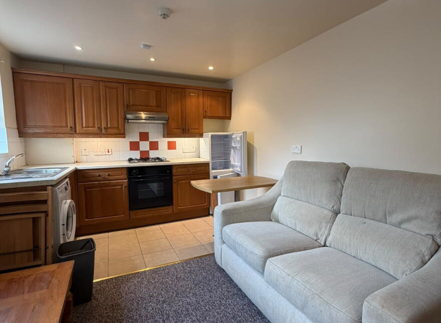 2, 35 Wellesley Avenue, Belfast, BT9 6DG