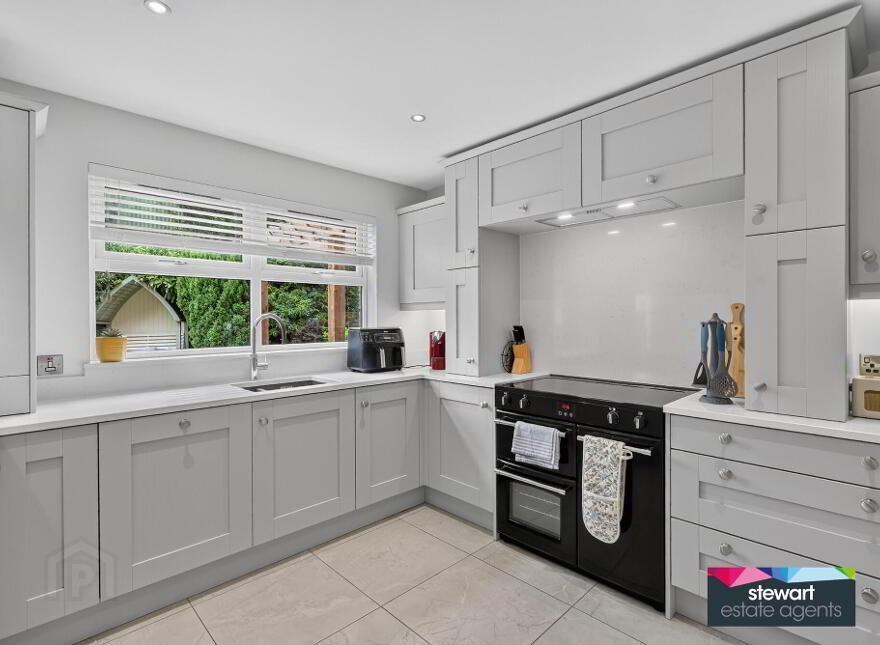 4 Broomhill Grove, Ballymacbredan Road, Magheralin, BT67 0GY