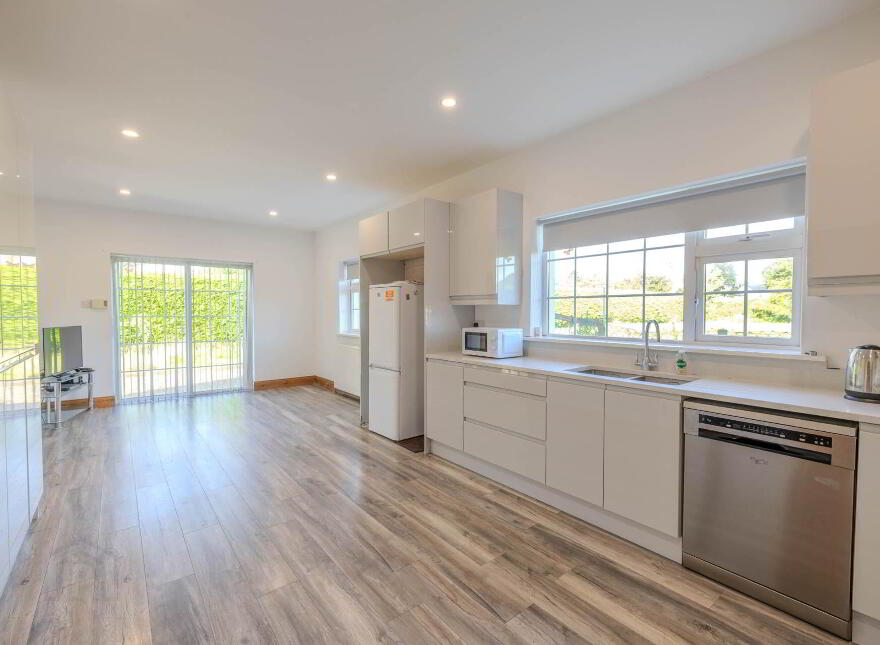 2 Lakewood, Lavagh, Kilnaleck, A82PC93