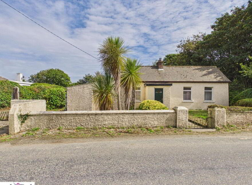 Cottage On Circa 3.06 Acres At Grayrobin, Tomhaggard, Y35E4Y1 photo