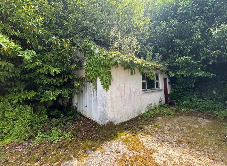 The Glen, Windgap, R95E671