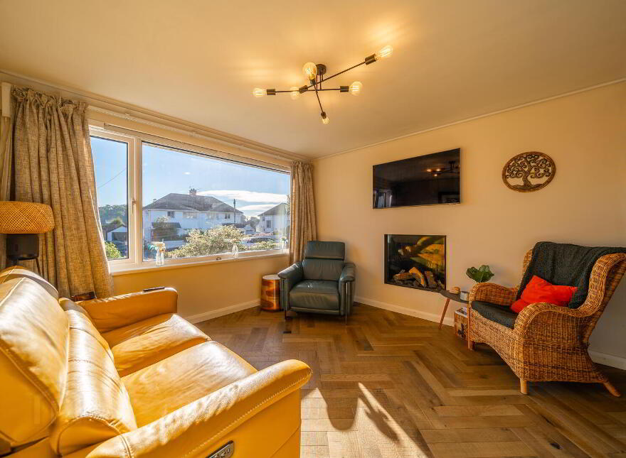 38 Newtownards Road, Bangor, BT20 4BP