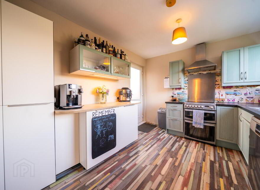 38 Newtownards Road, Bangor, BT20 4BP