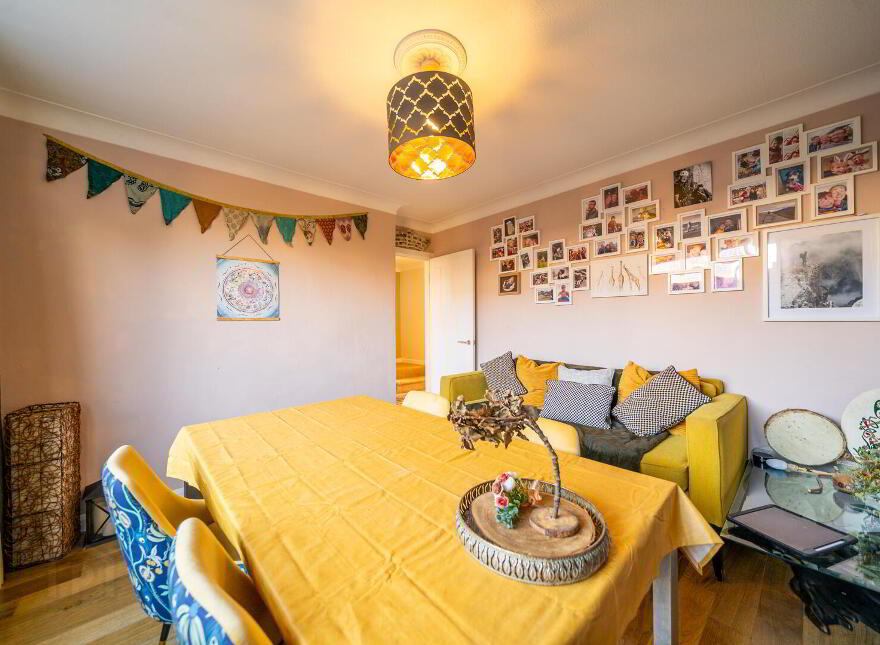 38 Newtownards Road, Bangor, BT20 4BP