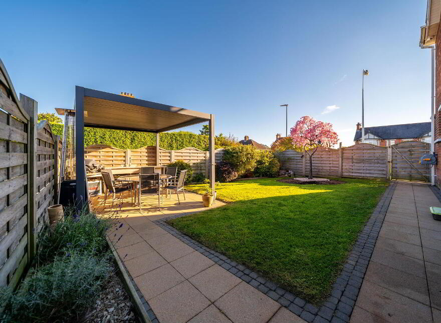 38 Newtownards Road, Bangor, BT20 4BP