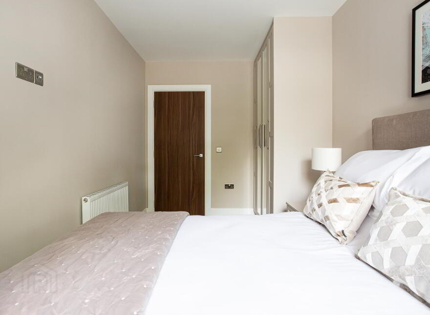 Lesley Park Royal, 1 Rosepark Gardens, Belfast, BT5 7LW
