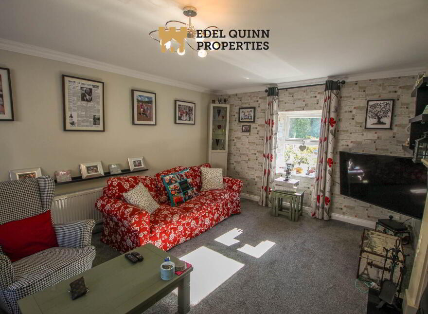 Saint Seuan`s, Main Street, Mountcharles, F94A7Y2