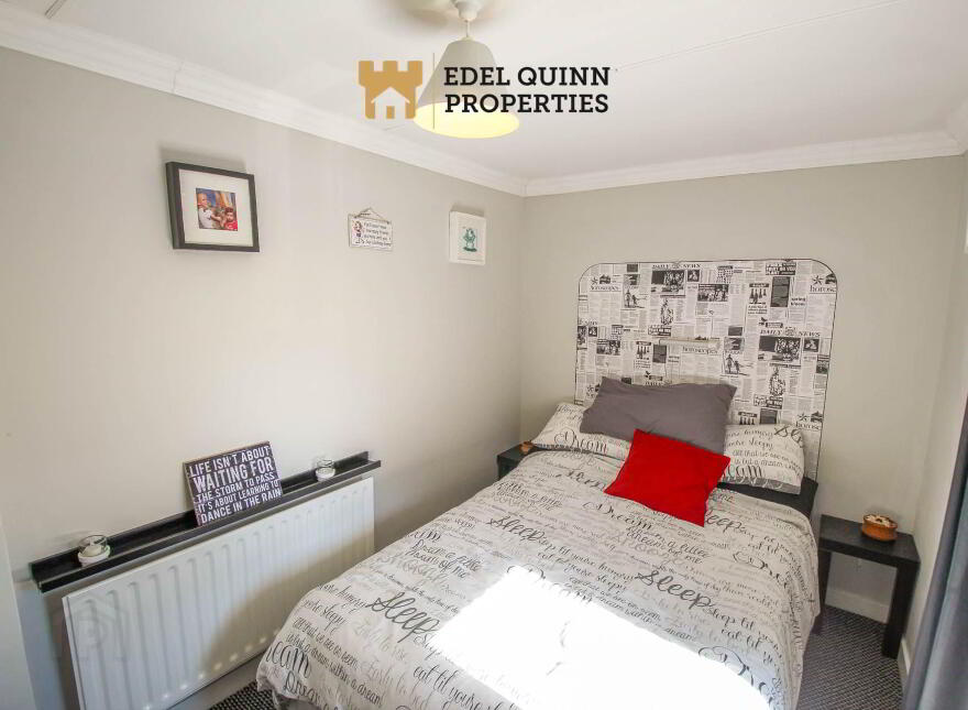Saint Seuan`s, Main Street, Mountcharles, F94A7Y2
