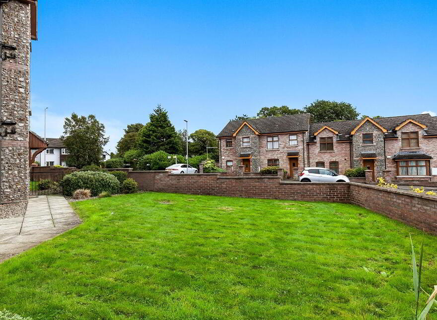 8 Lismore Court, Jordanstown, Newtownabbey, BT37 0AF