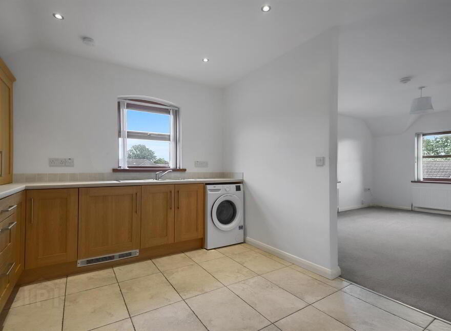 8 Lismore Court, Jordanstown, Newtownabbey, BT37 0AF
